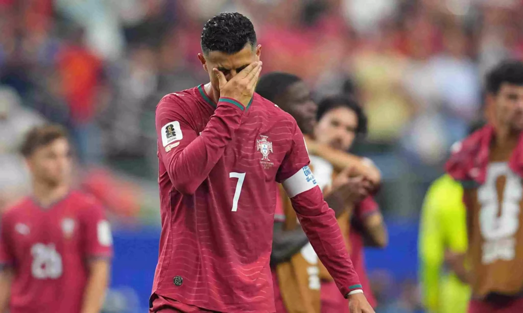12B Sports:C罗含泪告别世界杯 一个时代终于落幕